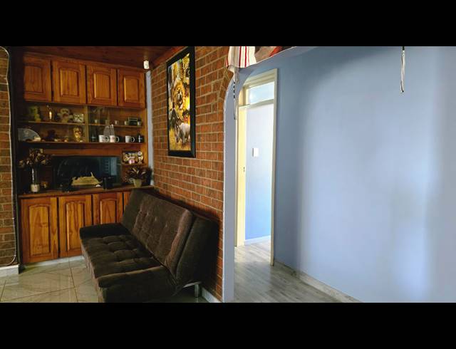 4 BEDROOM HOUSE FOR SALE IN ESCOMBE